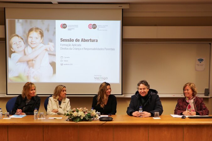 Curso de Formação Aplicada Direitos da Criança e Responsabilidades Parentais