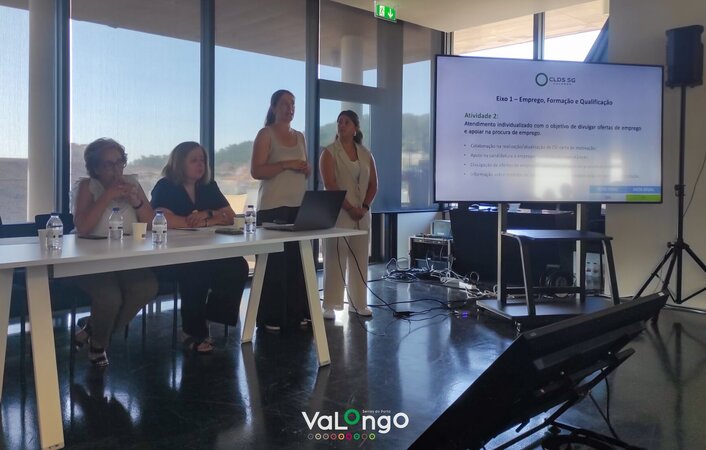 Conselho Local de Ação Social de Valongo reunido para apresentação de projetos